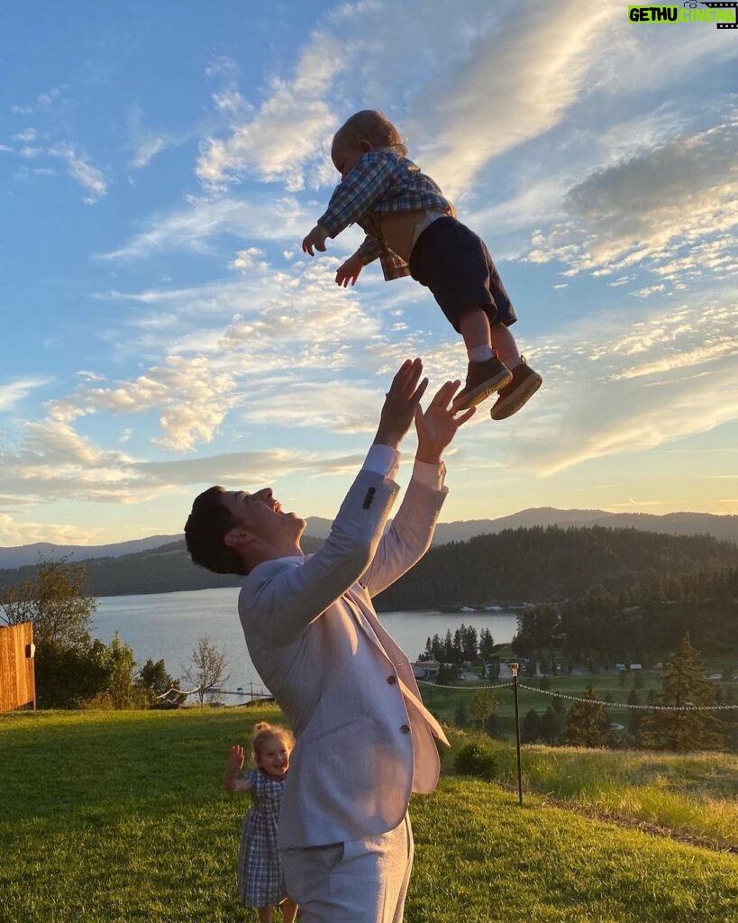 David Henrie Instagram - Enjoying our last week before the big gender reveal at birth on the 16th! What do you think it’ll be?! We had a blast at our friends beautiful wedding and reception on Coeur D’Alene lake. Does it get any prettier than CDA lake? Congrats to Jack and Danielle Thrasher!