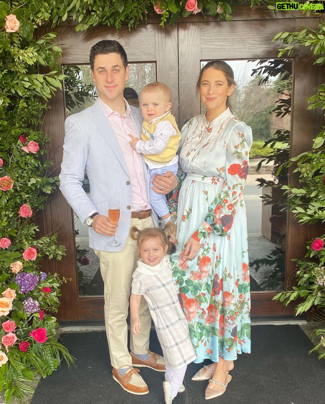 David Henrie Instagram - Happy and blessed Easter from the Henries! #christosanesti