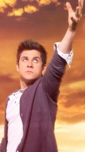 David Henrie Instagram - Let the 🪄 sequel commence 😊 . . . . . #WOWP #Wizards #WizardsOfWaverlyPlace #Sequel #Magical #Reel