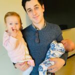 David Henrie Instagram - I’ve finally discovered what my two hands were made for. #dadmode