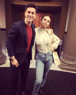 David Henrie Instagram - #throwback to 2019 (pre-Covid) when @selenagomez officially came on board to executive produce @thisistheyearfilm crazy to think THIS FRIDAY we are going to be reuniting live for the world to see! Get your tickets at the link in my bio!