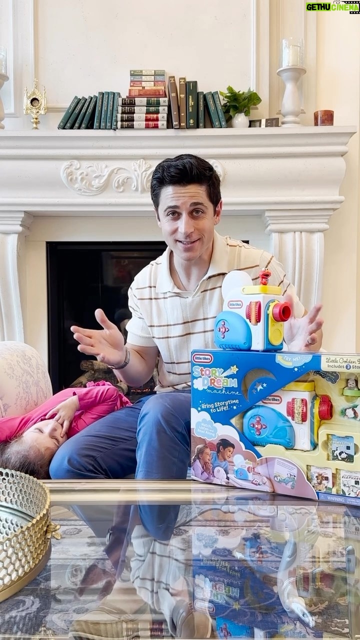 David Henrie Instagram - Little Tikes has been such a joy to share with my kids. James and Pia’s current obsession is the Little Tikes Story Dream Machine! It’s a great portable story time projector that works as an early reading tool and sleep solution. The bedtime routine truly has never been easier. This product has been a dream for our family! . . . . . #LittleTikesStoryDreamMachine #Littletikes #StoryDreamMachine #DadHacks #ad