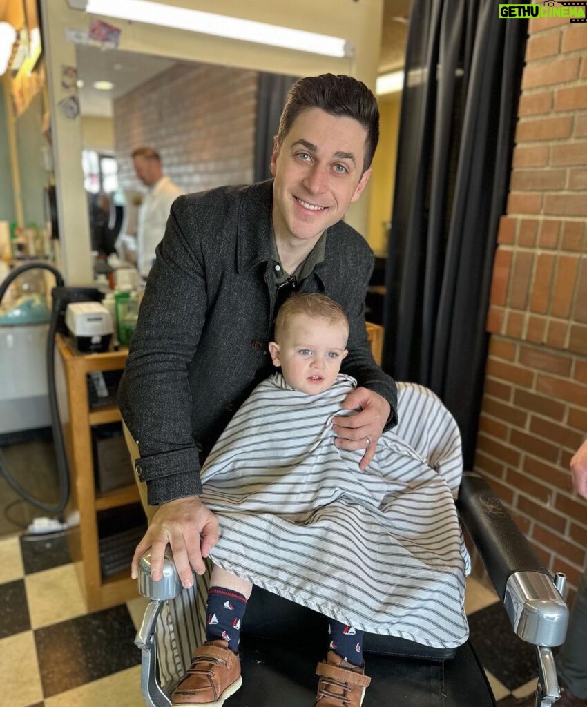 David Henrie Instagram - After he saw his sister get her first cut, the little man got his first! Yes we unabashedly kept some of his hair for the scrap book. And yes I totally threw it away by mistake and I’ve never felt so guilty.