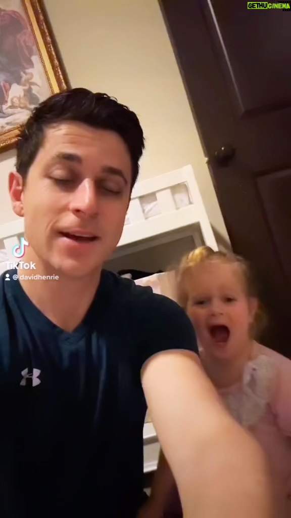 David Henrie Instagram - Saw this filter and had to try it! 😂😂😂 . . . . . #Funny #Kids #DadLife #Dad #Reels #Reel #ReelsInstagram #IGReels