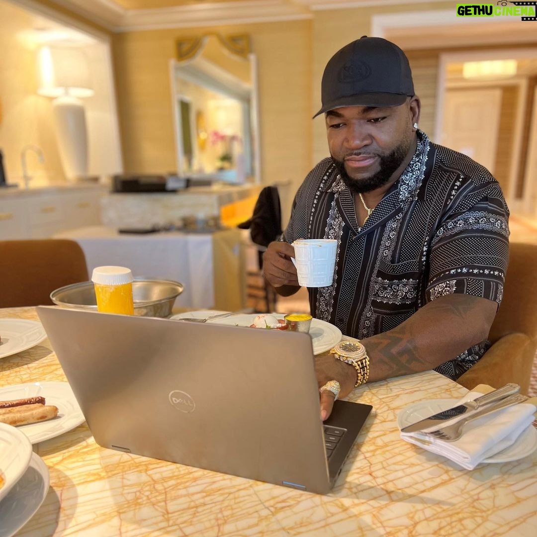David Ortiz Instagram - These past few months have been so busy…Working remotely with my team to prepare for the next few weeks has been a breeze with my Dell Latitude 9000 Series. I work from anywhere with the fastest speed and also connect to 2 or more networks at once with the new ExpressConnect feature. Swipe to see my Dell Latitude 9000 Series when I unboxed it. It has the most sustainable new packaging made from 100% recycled materials and uses less carbon to ship. All around, a win-win for me! #delllatitude #dellinsidecircle #corporate #workfromhome #wfh #ad