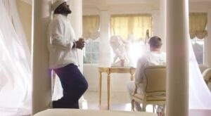 David Ortiz Instagram - When I hear my boy Gronk retiring I had to to bring this back from 2015 🤣🤣🤣 they should have us singing this on super bowl halftime show this year bro 👀😭 congrats @gronk on an amazing career and see you soon 🙌🏿
