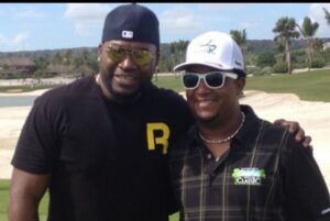 David Ortiz Instagram - I want to wish happy birthday to the one and only mr.45 Pedro Martínez thank god for having someone like him in my life this man deserve all , incredible player, and even better human being l love you with everything l have brother happy birthday @45pedromartinez @mrscaromartinez .
Quiero darle gracias a Dios por darme la oportunidad de tener a alguien en mi vida como mr.45 un jugador increíble, y como ser humano ni hablar ; mi compai lo amo con el alma feliz cumpleaños