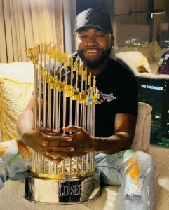 David Ortiz Instagram - I have to say that looking at this 2004 WS trophy made me reflect back on a city that was left behind for 86 years at the time. Now that I’m in my hotel room all alone with it, I finally for the first time get to really enjoy it as my date! Salute NEW ENGLAND @redsox #last34#gosox