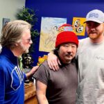 David Spade Instagram - Me trying to cheer Bobby up …it worked! I’m on @badfriendspod now with these 2 turds @bobbyleelive @cheetosantino