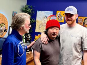 David Spade Instagram - Me trying to cheer Bobby up …it worked! I’m on @badfriendspod now with these 2 turds @bobbyleelive @cheetosantino