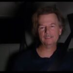 David Spade Instagram - Spoiler alert here’s my exit interview from tonight from the show. It really roughed me up. 🦀🦀🦀💨…starting stories on @enews in 5 mins