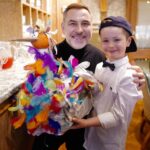 David Walliams Instagram - A blundeful afternoon tea @fortnums with THE BLUNDERS competition winners.