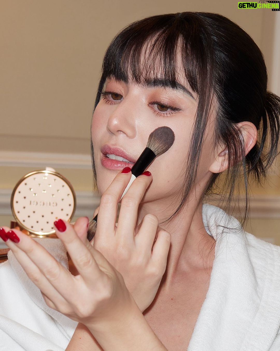 Davika Hoorne Instagram - Finishing touches. Gucci Beauty Brand Ambassador Davika Hoorne adds a pop of color to cheeks with Blush De Beauté before Sabato De Sarno’s Fall Winter 2024 women’s fashion show in Milan. #GucciBeauty #GucciFW24