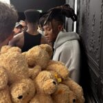 DeAndre Hopkins Instagram - ᴅᴏɴ’ᴛ ғᴏʀɢᴇᴛ ᴛᴏ ʙʀɪɴɢ ᴀ ᴛᴏᴡᴇʟ @vetements_official X @southpark Paris, France