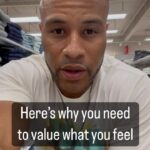 DeVon Franklin Instagram - Are you finding it challenging to make an important decision right now? What I’ve learned about decision making, is that when the decision will affect your life, nobody can choose better for you than you. It’s so important that you listen to what you feel because the truth is, you are responsible for your own happiness…So it’s your job to self-prioritize and do what’s best for your life. The best for your life will positively impact those around you, too! If you’re reading this and you’ve been feeling the stress of making decisions, and you’re ready to choose YOU, drop a “NOBODY BUT ME” below. Let’s hold each other accountable for making the best decisions for our lives! 💪🏾 #TuesdayMotivation #DecisionMaking #Selfprioritization