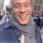 DeVon Franklin Instagram - If you have multiple talents and gifts - do you have to choose? Because I wear so many hats (producer, author, preacher, actor, tv personality, etc.), this is a question I get a lot. So here’s my answer: you don’t have to choose but you should look at prioritizing. Think of a tree. All of the branches are attached to the trunk. Before you attempt to do multiple things at once (branches) - work on establishing the trunk of your career. Once you discover what your trunk is, and establish the trunk of your career then you branch out. Take this time to discover the things you are passionate about and follow your curiosity, excitement and calling! Oh and get on the GOD PATH!!! If you get on the path God has for you, you will experience success like never before. #career #destiny #tree #branches #success New York, New York