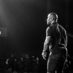 DeVon Franklin Instagram - Instead of focusing on what culture is telling us to do in order to find the right person..what about aligning with our assignment, committing to it, and trusting that the path to fulfillment, happiness, and joy is on the path of alignment with whatever God has assigned us to do. Tap the link in my stories to watch the full #OneofOne: Unmarried & Unbothered (Part 3) Sermon!🙏🏾🔥 #WednesdayWord