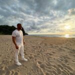 DeVon Franklin Instagram - Sometimes you gotta do some deep thinking about the direction of your life and if you’re heading where God is leading. I’ve been in some deep introspection about this very subject lately. And I’ve been listening like never before to hear what God is saying. As you are on your journey of life, don’t be afraid to allow God to revise, redirect or reroute your path. #bestill #lifejourney #selfreflection