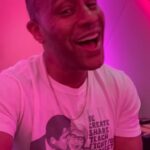 DeVon Franklin Instagram - To all my One of Ones Happy Singles Awareness Day!🗣❤️‍🔥 Here’s  a Valentine’s Day sneak peek of what me and my brother @ericbellinger are working on…a prayer called Love Is On The Way! Let this be your affirmation for the week: “I AM THE LOVE I WANT TO RECEIVE!” Let me know in the comments what you think and if you’re ready to receive the love that you are. Share this with someone who may need to hear this today🙏🏾🫂 #HappyValentinesDay