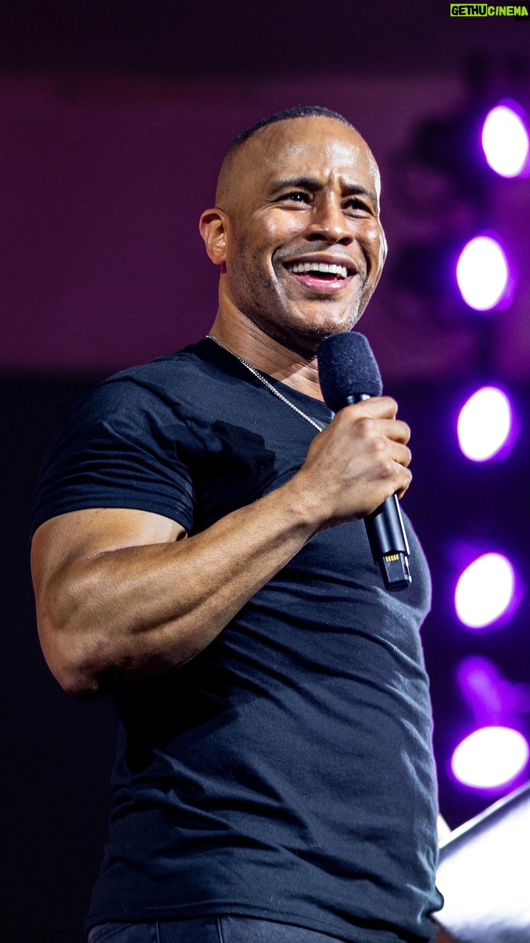 DeVon Franklin Instagram - There is power in privacy, give yourself time to mature. Don’t feel the pressure to take what is meant to be private and make it public🤫👏🏾
Who am I talking to right now?!👀💭
Tap the link in my bio to watch the full ‘Too Scared (How to Overcome Fear)’ sermon and share this word of encouragement with someone who may need to hear this today! #WednesdayWord Los Angeles, California