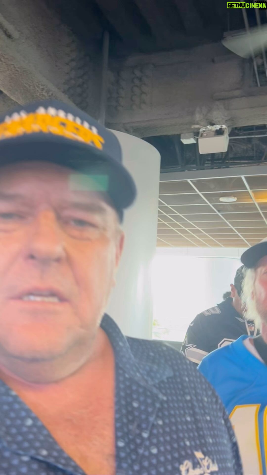 Dean Norris Instagram - #mondaynightfootball #sofi Go Chargers!