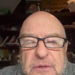 Dean Norris Instagram - Do you still have to wait 30 seconds after turning off your computer to reboot it? Also do you still have to dial 1 in front of different area code phone numbers?