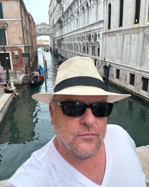 Dean Norris Instagram - We love you Venice! #venice #italy