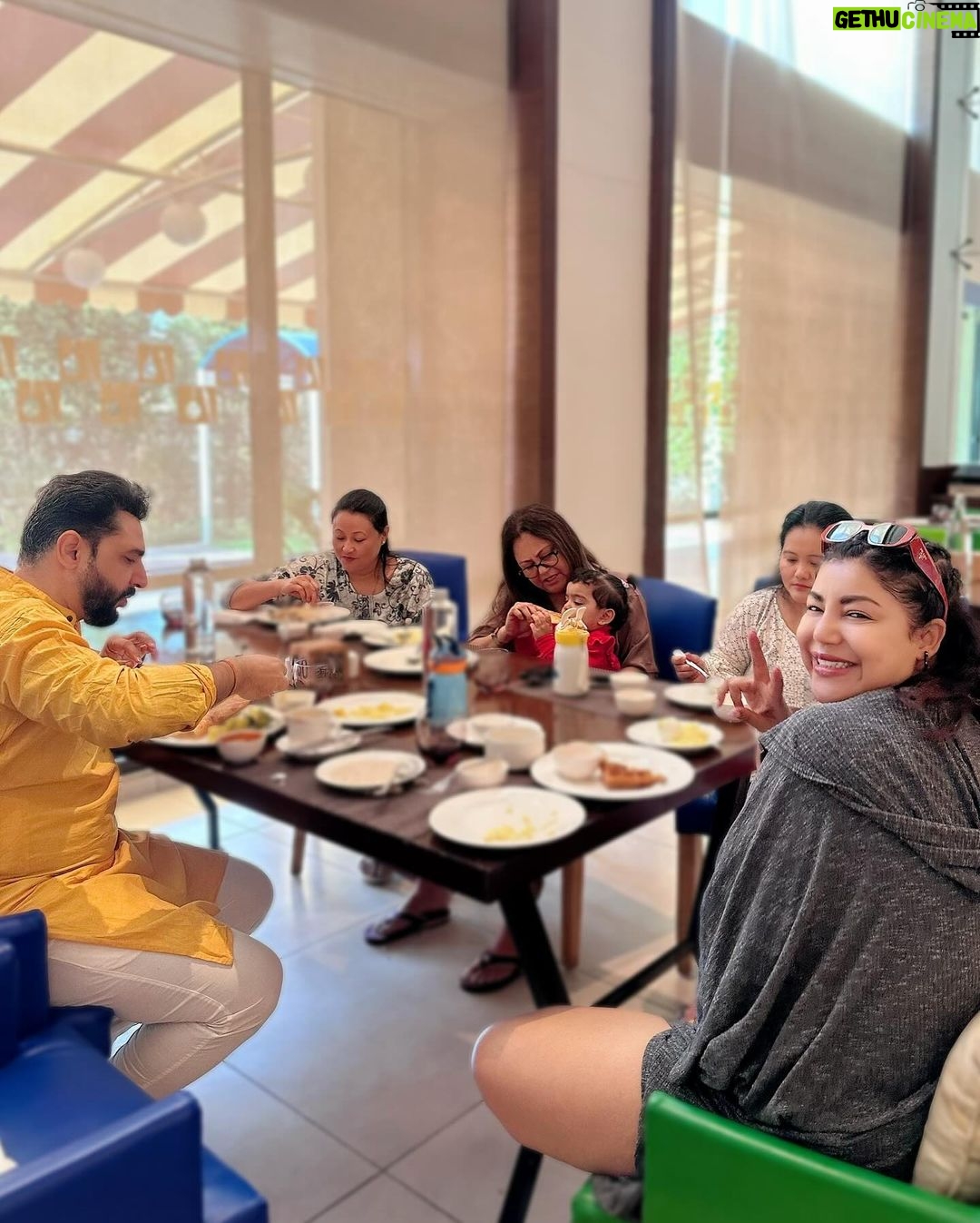 Debina Bonnerjee Instagram - Two days filled with exciting rides and relaxing moments!!! Our perfect holiday getaway â¨đĽ° Thank you team @novotel_imagicaa and @imagicaaworld we had a blast đâ¤ď¸ . . . #imagica #novotel #holiday #debinadecodes