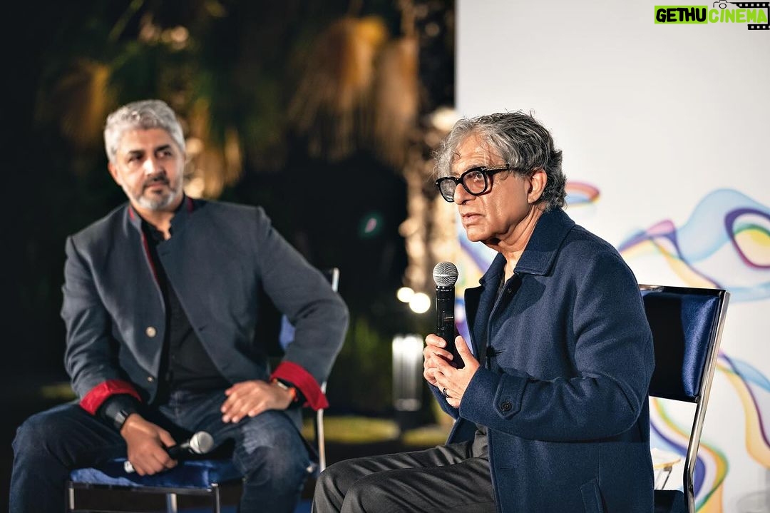 Deepak Chopra Instagram - Quantum Body - The new science of living, longer, healthier & more vital life. Grateful to @thesimaved for hosting @deepakchopra @poonacha in Dubai to share the work of the Chopra Foundation for raising public awareness & education for the latest advances in longevity/healthspan research. ππ½ #quantumbody #healthspan #longevity #healthspan @apparelgroupofficial