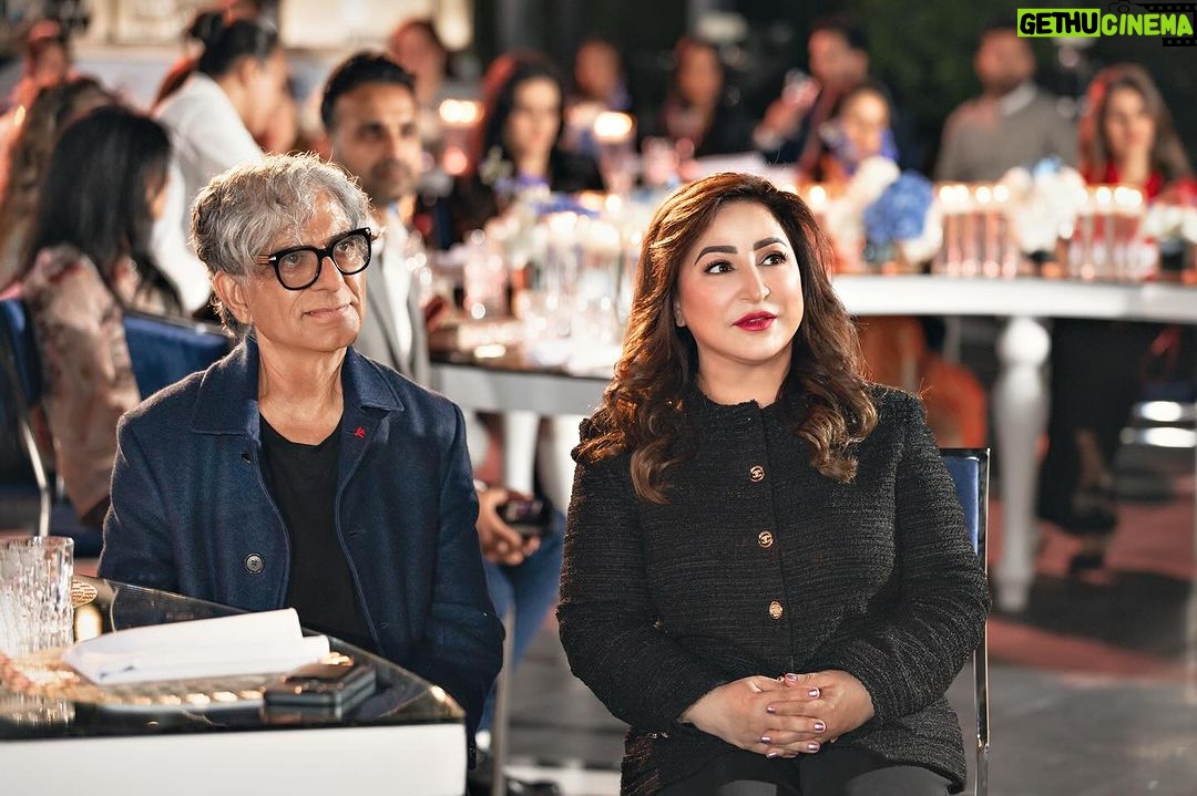 Deepak Chopra Instagram - Quantum Body - The new science of living, longer, healthier & more vital life. Grateful to @thesimaved for hosting @deepakchopra @poonacha in Dubai to share the work of the Chopra Foundation for raising public awareness & education for the latest advances in longevity/healthspan research. ππ½ #quantumbody #healthspan #longevity #healthspan @apparelgroupofficial
