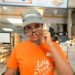 Deepika Venkatachalam Instagram - Wait, can I plan my wedding again just to be Chennai’s Beyonce? 😉 . Woah, just a bite that is so soulful? Nah nah tummy full, heart full, and everything full! Thats something I honestly feel everytime I have the crunchy signature chicken and the Hollywood-famous chicken sandwich from Popeyes and when they said they were on the ECR, would I stop myself? 🏃‍♀️ OHHHH !!!! 🥳 And and and did you meet Louisiana? You really got to meet her and know her. She’s fun, witty, interesting and serves the best out there. I think you should let her know you liked her & wave a 👋 at her if you spot her at Popeyes whenever you visit them next. What say? Deal? 😉 @popeyes_india #popeyes #Collab . 📹 @gambit.in