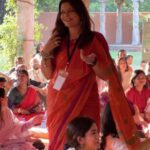 Deepshikha Nagpal Instagram - I am blessed that I got an opportunity to talk to Sadguru one on one. And I was so happy and feeling blessed. Every one should visit @isha.foundation and if you are lucky if you meet him. What positive and energetic personality. Thank you for everything . . . #sadguru🙏 #blessed #greatful #adiyogi @sadhguru @adiyogi.official @isha.foundation