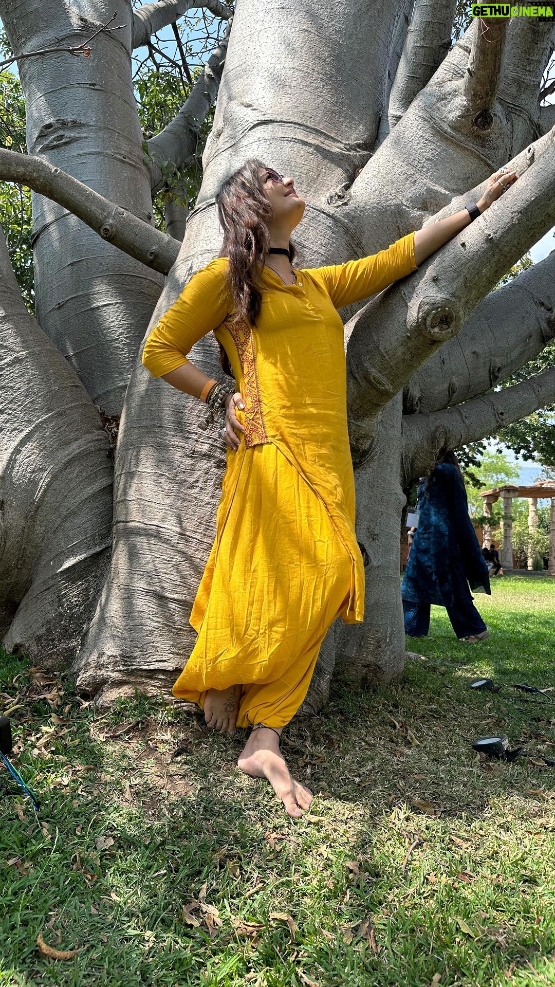 Deepshikha Nagpal Instagram - Encouraging someone to be entirely themself is the loudest way to love them. . #❤️❤️❤️ #loveyourself #smile #happiness💕 #fun #love. . . Video credit goes to @rishinakandhari thank you 🙏