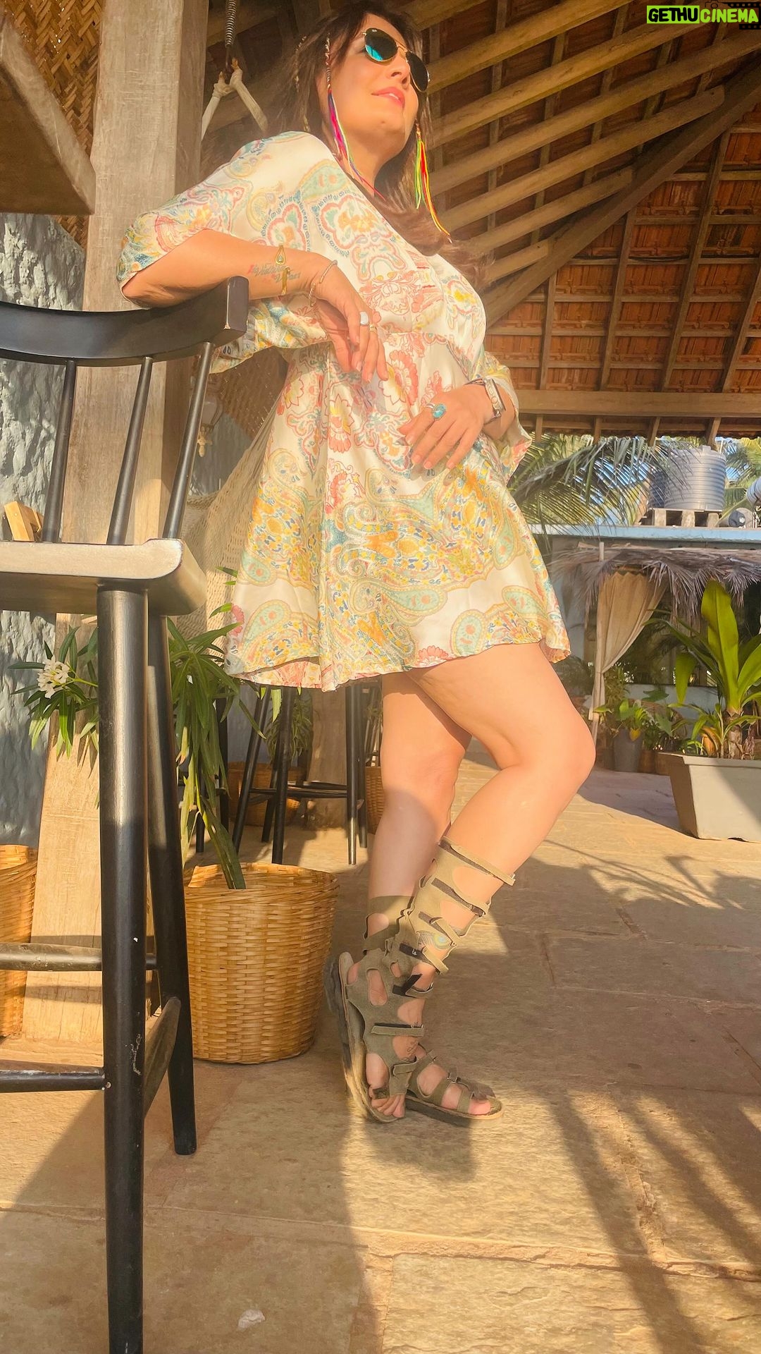 Deepshikha Nagpal Instagram - A real flex is just being yourself in a world where people live for an image. . . #swag #beauty #streetstyle #goadiaries #blessed