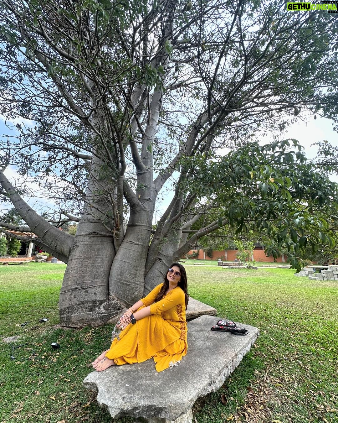 Deepshikha Nagpal Instagram - Reminder: Be soft and kind but take no shit.. . . #goodmorning #haveaniceday #happinessđź’• #greatful #ishafoundation #ishayogacenter #smile