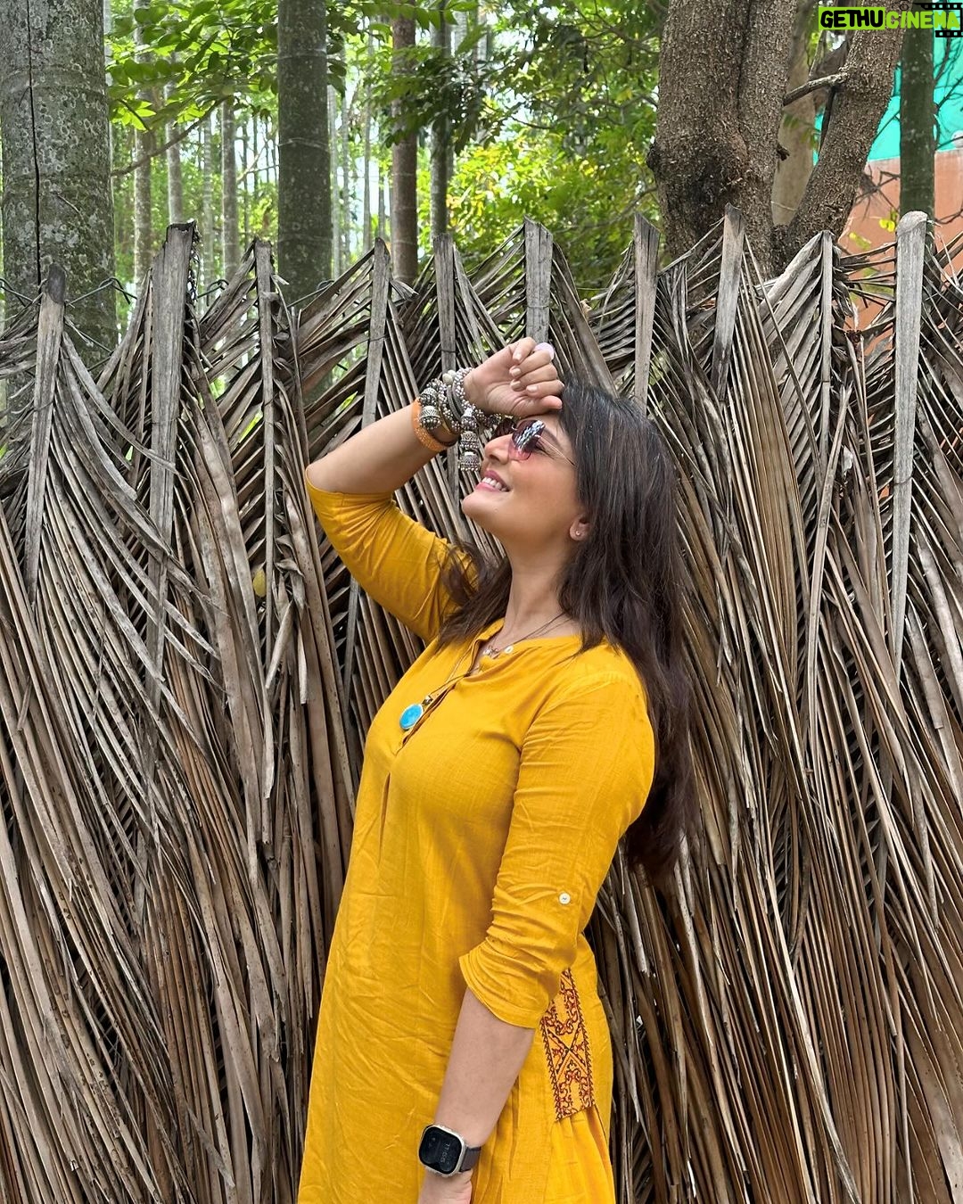 Deepshikha Nagpal Instagram - Reminder: Be soft and kind but take no shit.. . . #goodmorning #haveaniceday #happinessđź’• #greatful #ishafoundation #ishayogacenter #smile