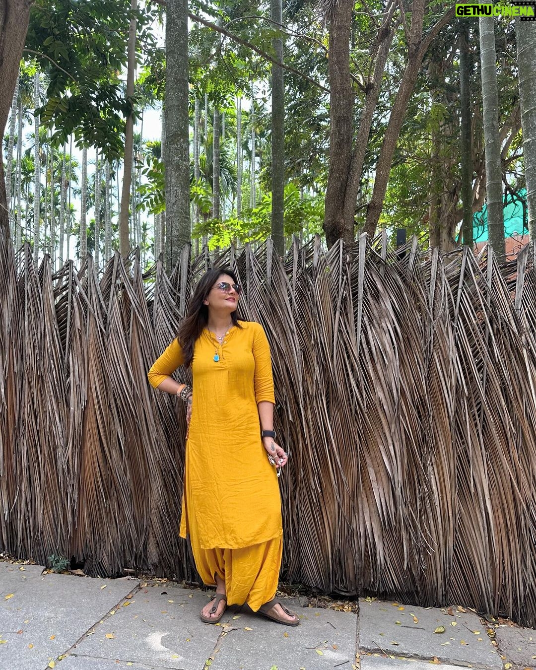 Deepshikha Nagpal Instagram - Reminder: Be soft and kind but take no shit.. . . #goodmorning #haveaniceday #happinessđź’• #greatful #ishafoundation #ishayogacenter #smile