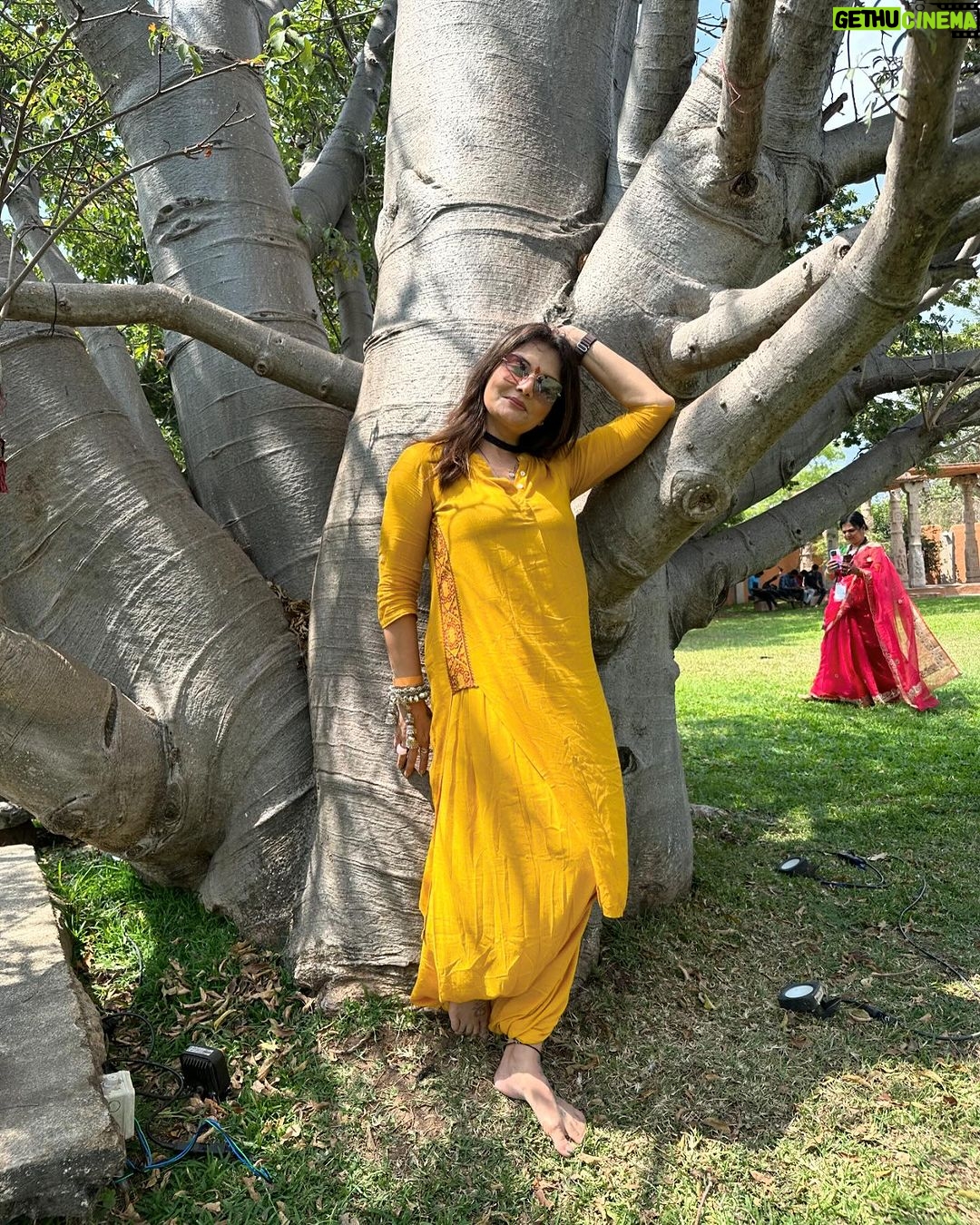 Deepshikha Nagpal Instagram - Reminder: Be soft and kind but take no shit.. . . #goodmorning #haveaniceday #happinessđź’• #greatful #ishafoundation #ishayogacenter #smile