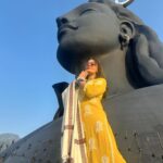 Deepshikha Nagpal Instagram – Embrace your inner strength and conquer the challenges that come your way. Har Har Mahadev!” .
.
.
.
#harharmahadev🙏 #shivay @isha.foundation @consciousplanet #blessed