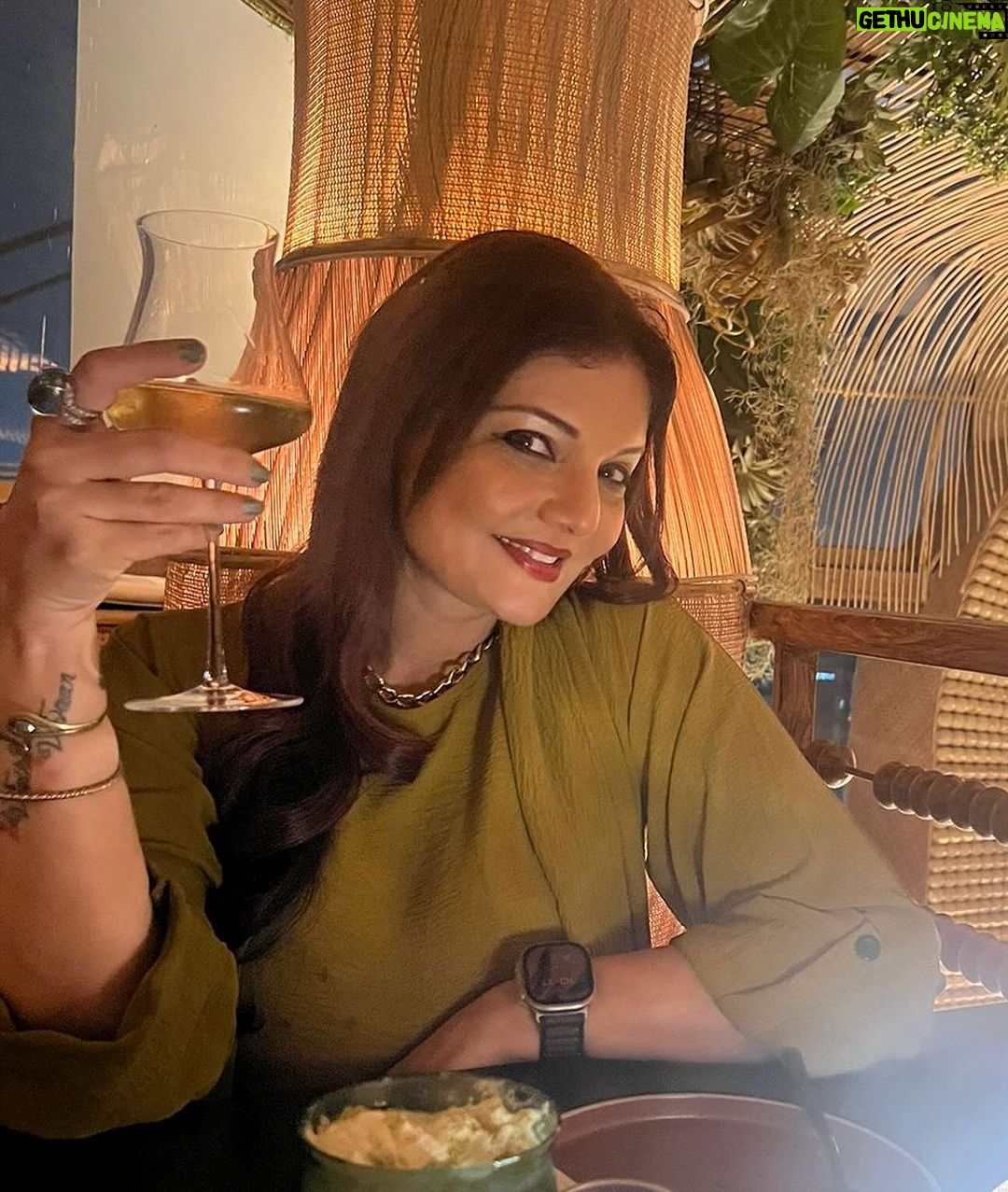 Deepshikha Nagpal Instagram - Nobody watches you harder than someone who hates your confidence. Cheers. .. With my darling @parulchawla9 . #haveaniceday #selfcaresunday #happinessđź’• #love #blessed #thankyou