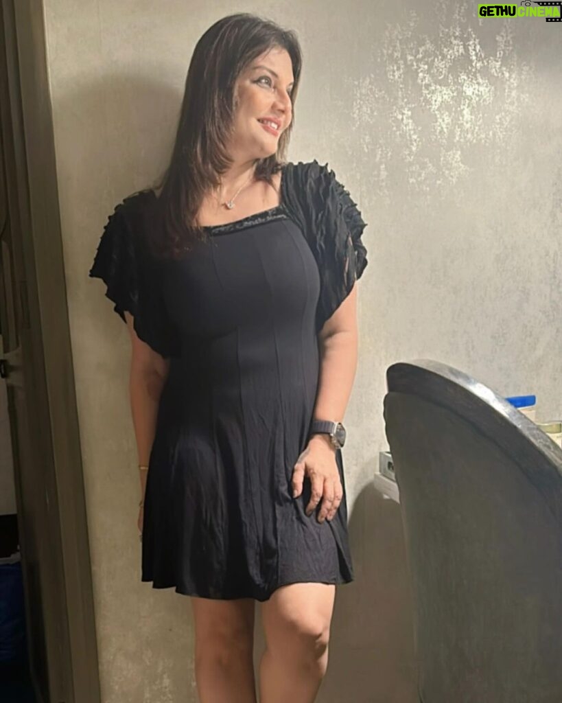 Deepshikha Nagpal Instagram - Behind every strong woman is a story that gave her no choice.. . . #attitude #choice #swag #happines #black