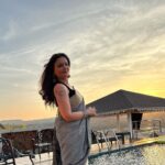 Deepshikha Nagpal Instagram - she’s no longer negotiating her value with anyone. She’s worth it. Been worth it. Will forever be worth it… . . #attitude #swag #sunset #fun #love #blessed