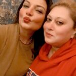 Deepshikha Nagpal Instagram - Nobody watches you harder than someone who hates your confidence. Cheers. .. With my darling @parulchawla9 . #haveaniceday #selfcaresunday #happiness💕 #love #blessed #thankyou