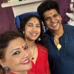 Deepshikha Nagpal Instagram - Night to remember …. Mahashivratri night. Blissful , powerful energetic night at @ashworld_mumbai hosted by my magician @ashishnarayankar . . . #thankyou #blessed #powerful #energy #positivevibes #harharmahadev🙏