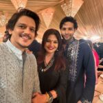 Deepshikha Nagpal Instagram - At @babasiddiqueofficial Iftar party. Always fun. . .and lovely to meet all beautiful people. ❤️ . #iftar #party #fun #positivity #vibe #❤
