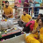 Deepshikha Nagpal Instagram - Har Har Mahadev. Beautiful Darshan at #mahakal #ujjan with beautiful people. . . #blessed #thankyou #🙏 #harharmahadev🙏