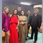 Deepshikha Nagpal Instagram - Congratulations to @dangal_tv_channel for their 1 st Dangal parivar awards. So happy and great team work of every one in Dangal family long way to go .❤️. . .and so proud of you my girl @mini.goel02 congratulations for your show mansundar❤️ . #congratulations #positivity #positivevibes #friendship @mini.goel02 @odiekhan @riitushivpuri @mannahsoulfry @snehawagh @dangal_tv_channel