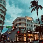 Demet Akalın Instagram - ☺️❤️🌹#Miami Faena