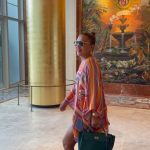 Demet Akalın Instagram - ☺️❤️🌹#Miami Faena