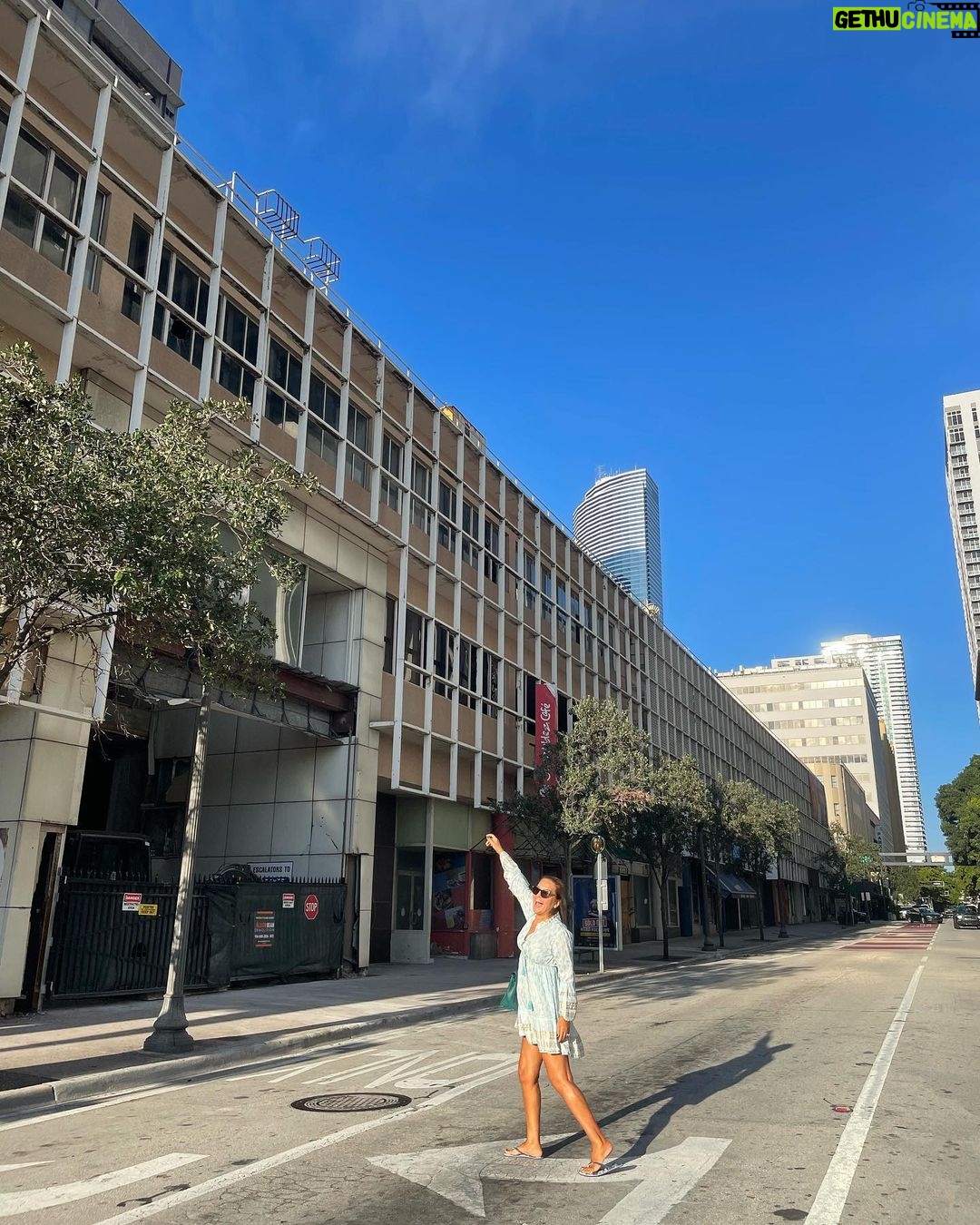 Demet Akalın Instagram - Miami🌞 Miami, Florida